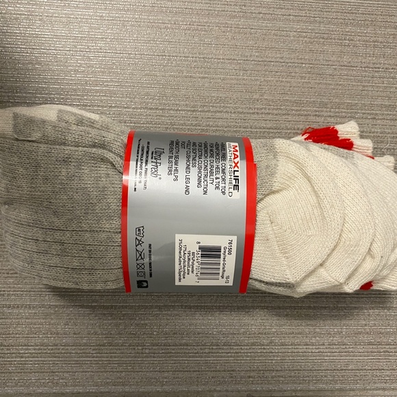 [FREE WITH PURCHASE] Polar Paws Socks - Picture 2 of 2